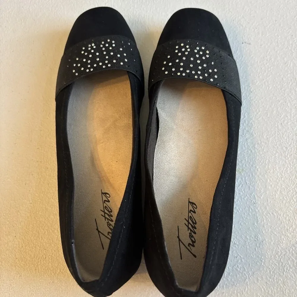 Trotters Samantha T1812-101 Slip On Flats Loafers Women Shoes 7.0 M, Black Suede